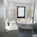Seenland Getaway - Haus Am Berg Pleinfeld