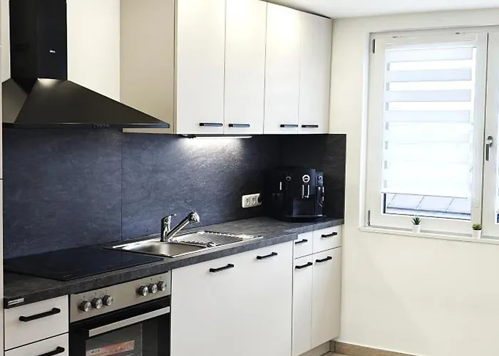Daire Seenland Getaway - Haus Am Berg *