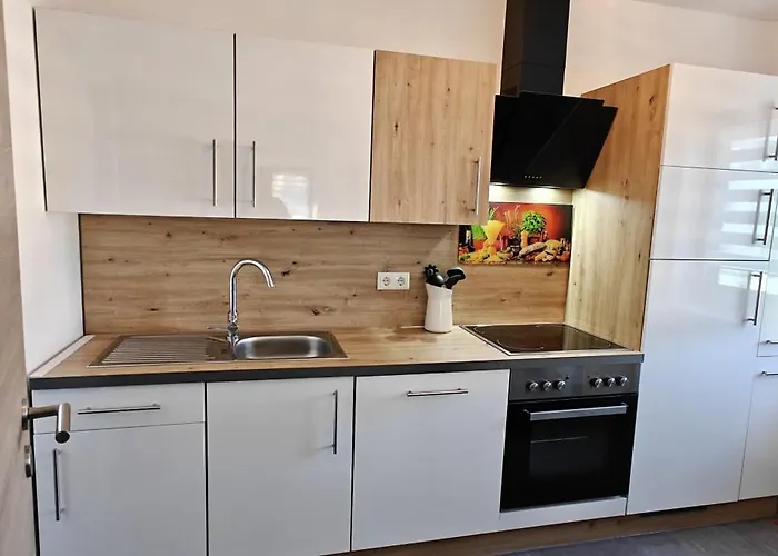 Daire Seenland Getaway - Haus Am Berg Pleinfeld